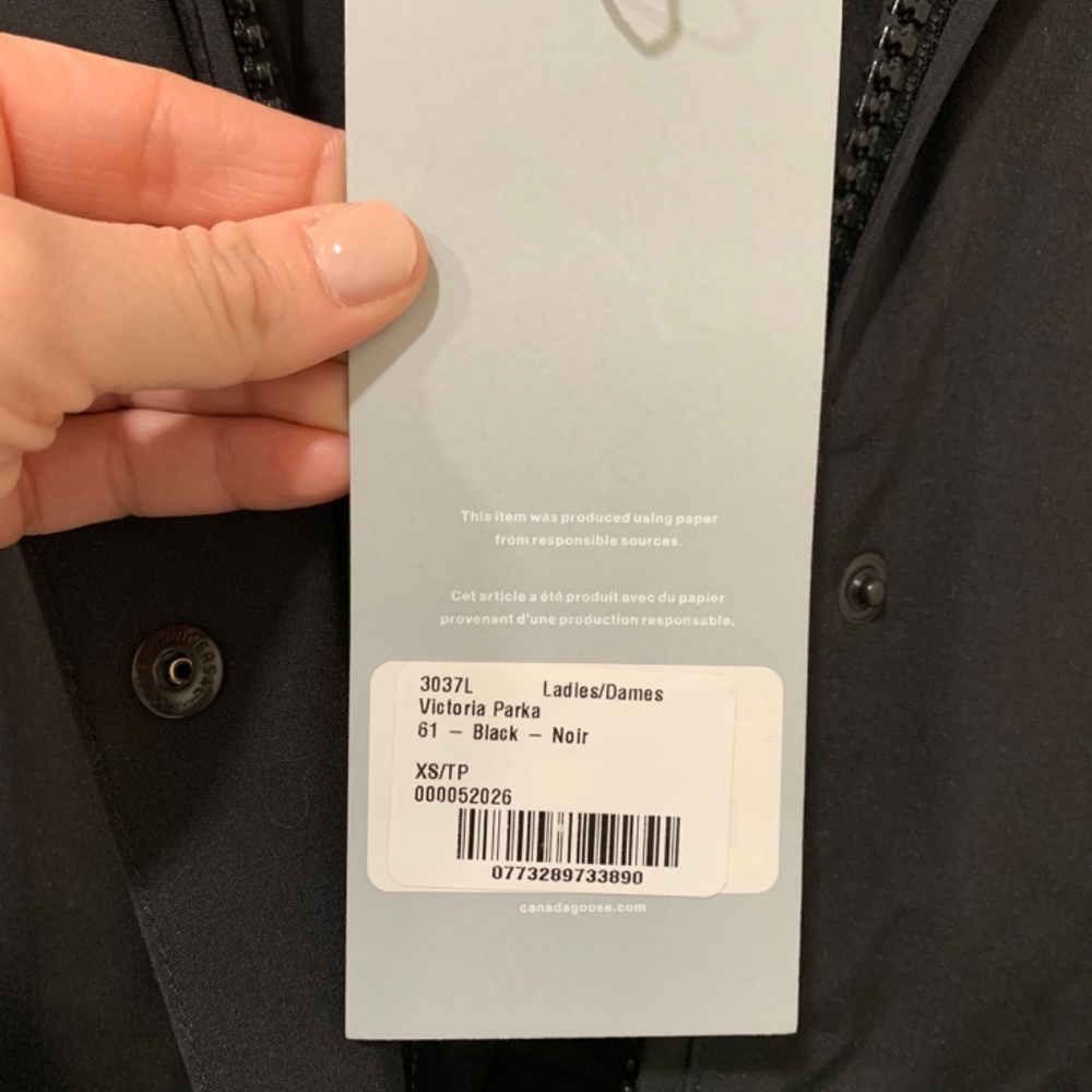 Women’s Black Victoria Parka Canada Goose XS - Picture 6 of 7